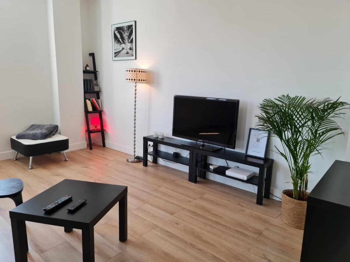 Le Scottmanhouse - Appartement Prive - Centre Ville - Gare - Wi-Fi Arras Buitenkant foto